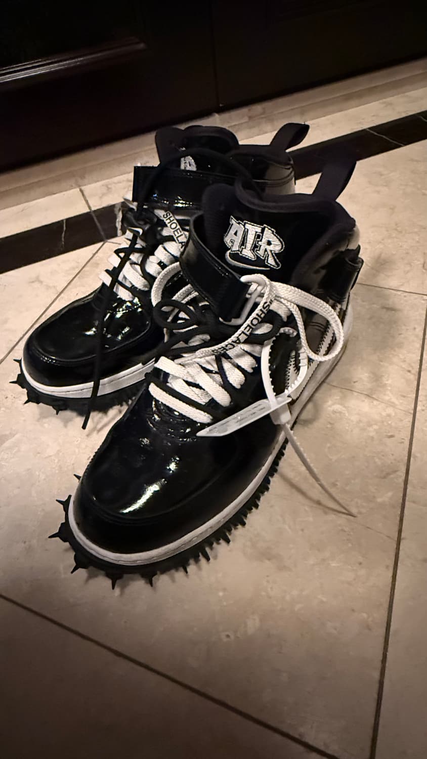 나이키 오프화이트 에어포스 1 미드 상품이미지2