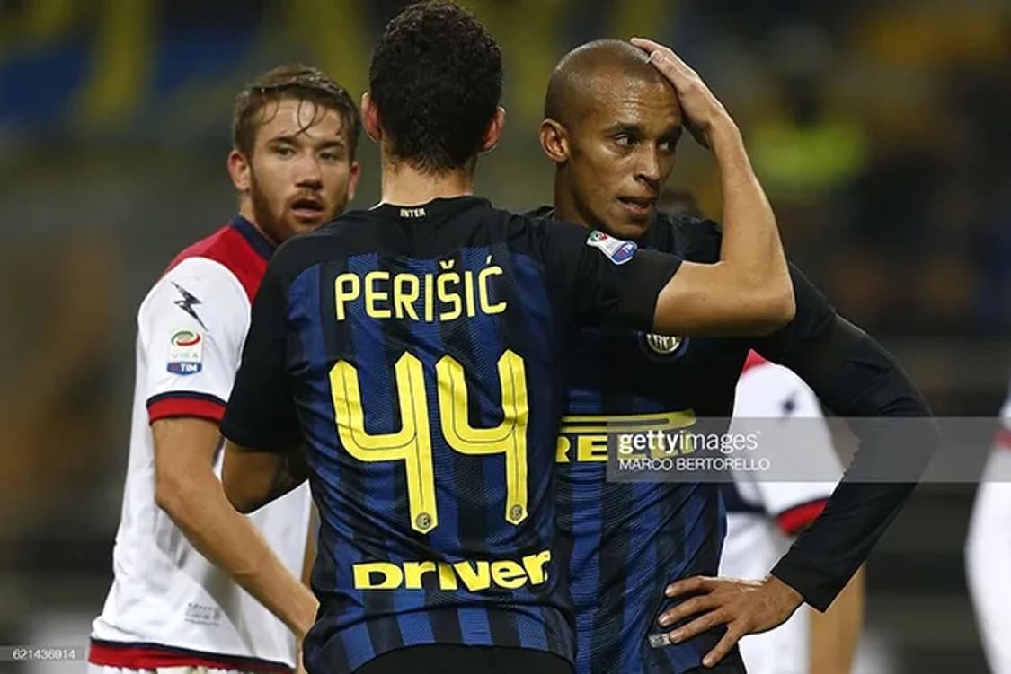 16-17 정품 어센틱 인터밀란 인테르 페리시치 홈 유니폼 상품이미지10