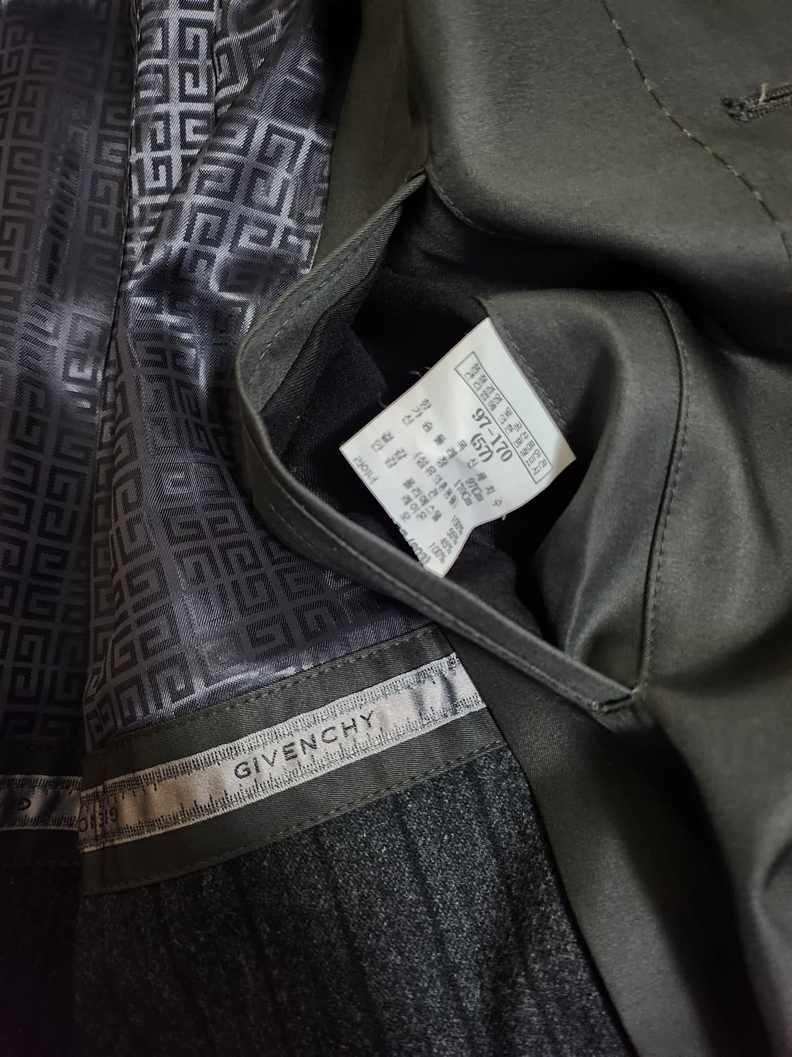 지방시 트렌치코트 남성 실크 트렌치코트  상품이미지4