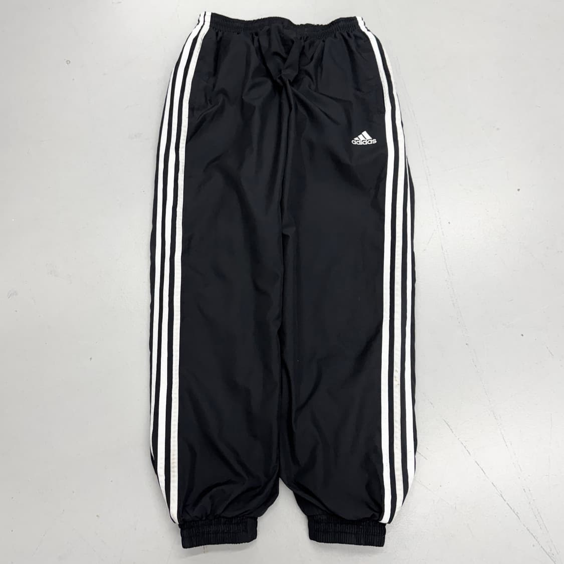 아디다스 00s 삼선 올드스쿨 바람막이 조거 트랙팬츠 상품이미지2