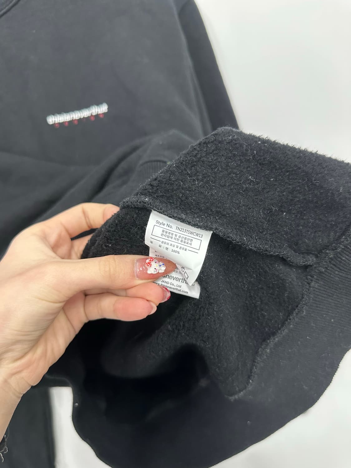 디스이즈네버댓 블랙 맨투맨  상품이미지4