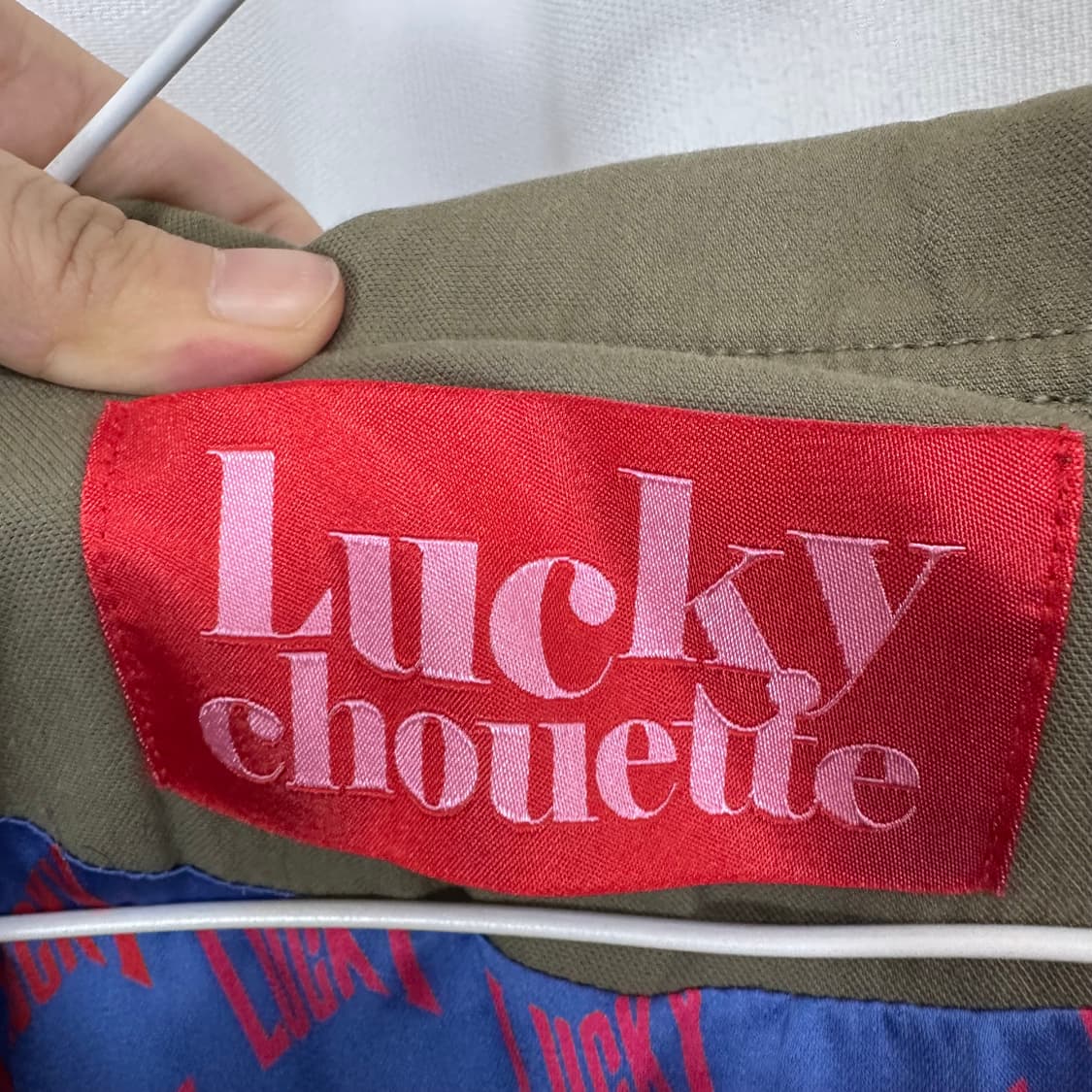   럭키슈에뜨 여자 간절기 후드롱자켓 카키 36 (실측124) 상품이미지9