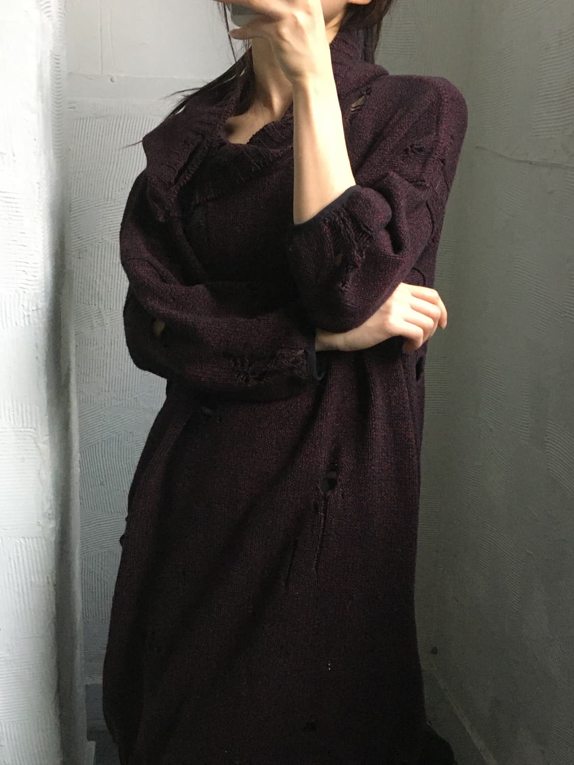 Mihara Yasuhiro 미하라야스히로 디스트레스드 롱 후드 니트  상품이미지3