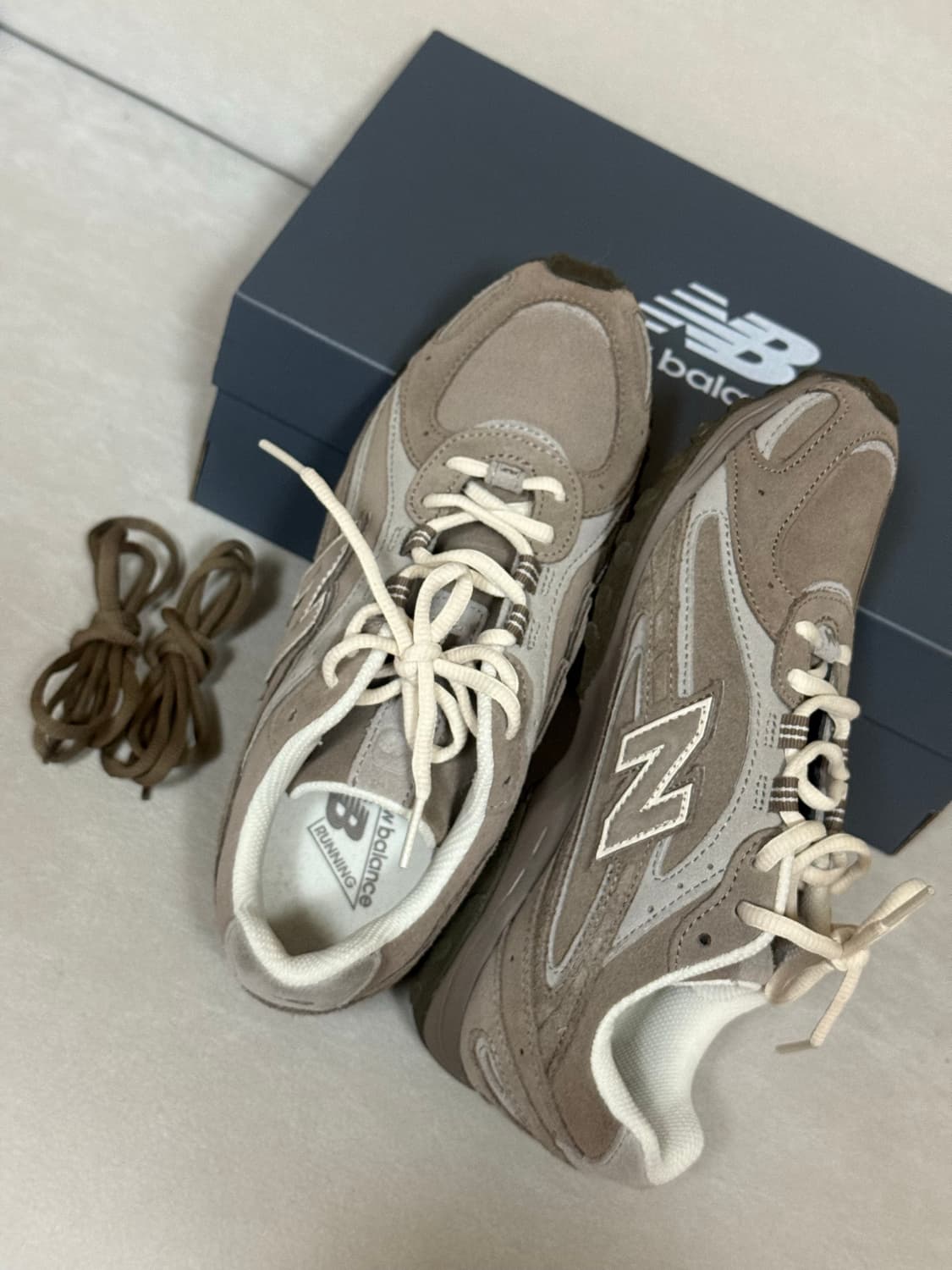 뉴발란스 204L 머쉬룸 상품이미지4