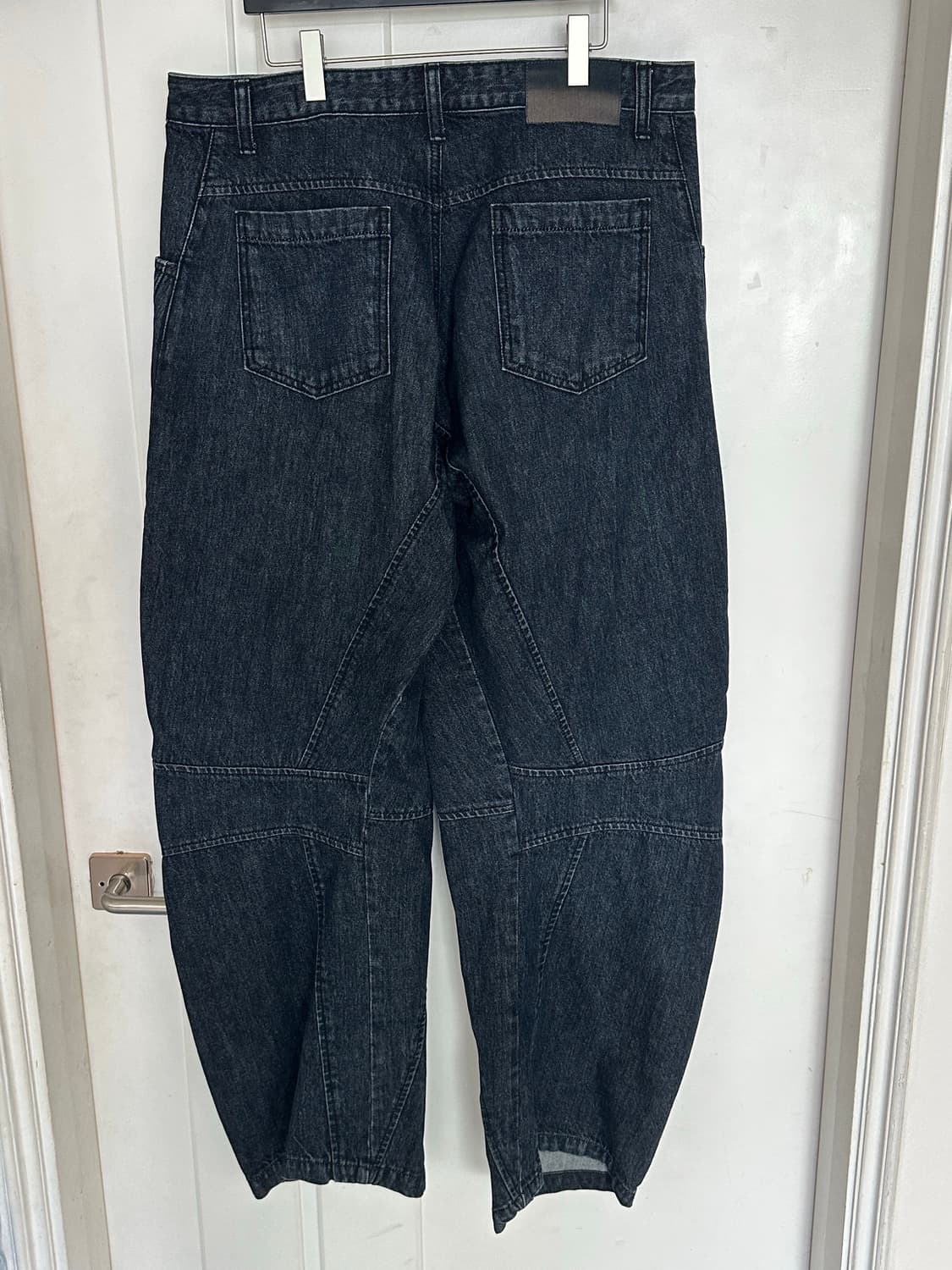 지용킴 커브드 데님 팬츠 상품이미지2