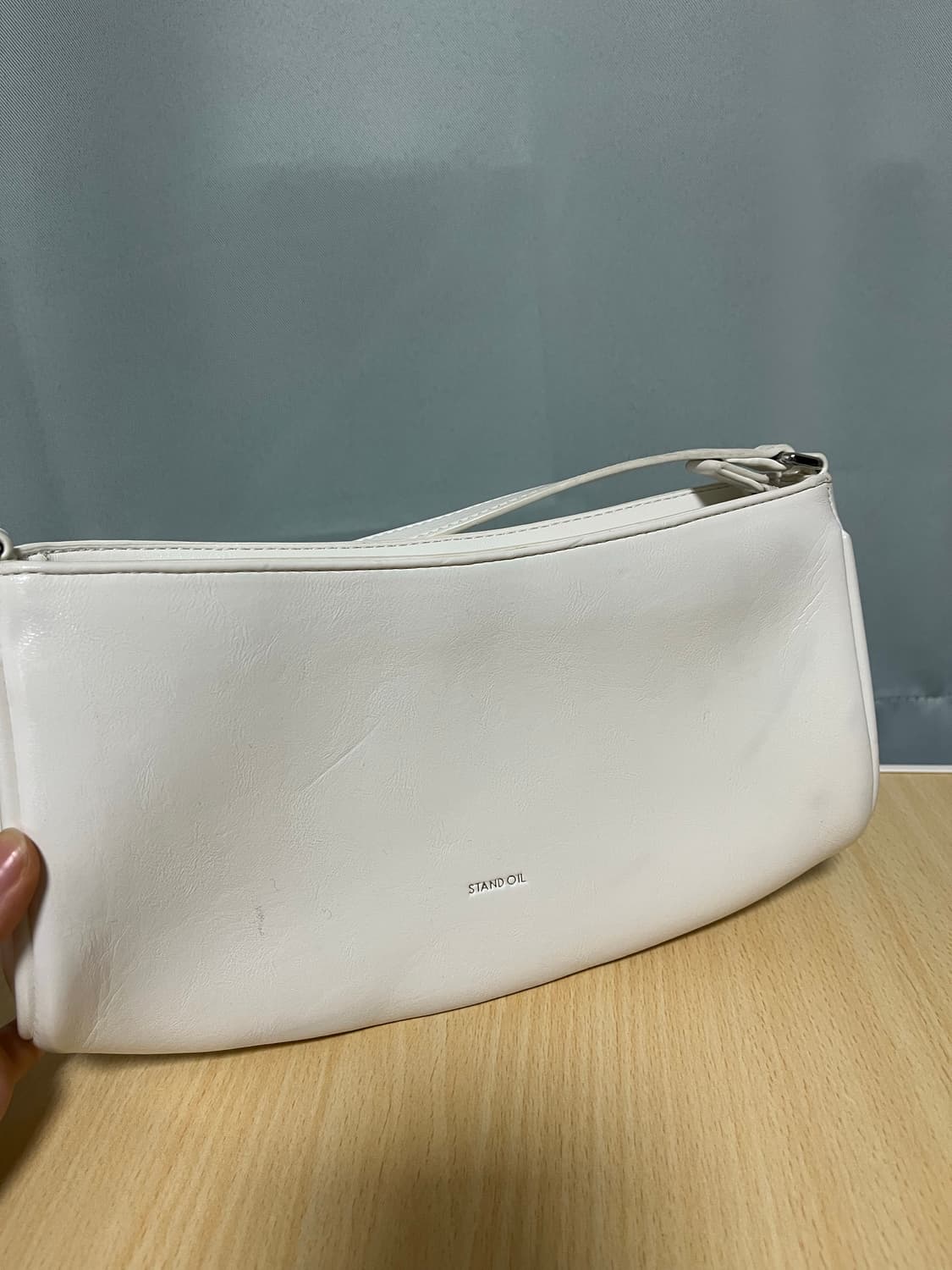 스탠드오일 화이트 호보백 상품이미지1