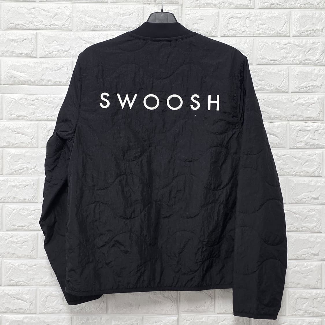 택포// 나이키 더블 스우시 퀄티드 바람막이 M 상품이미지4