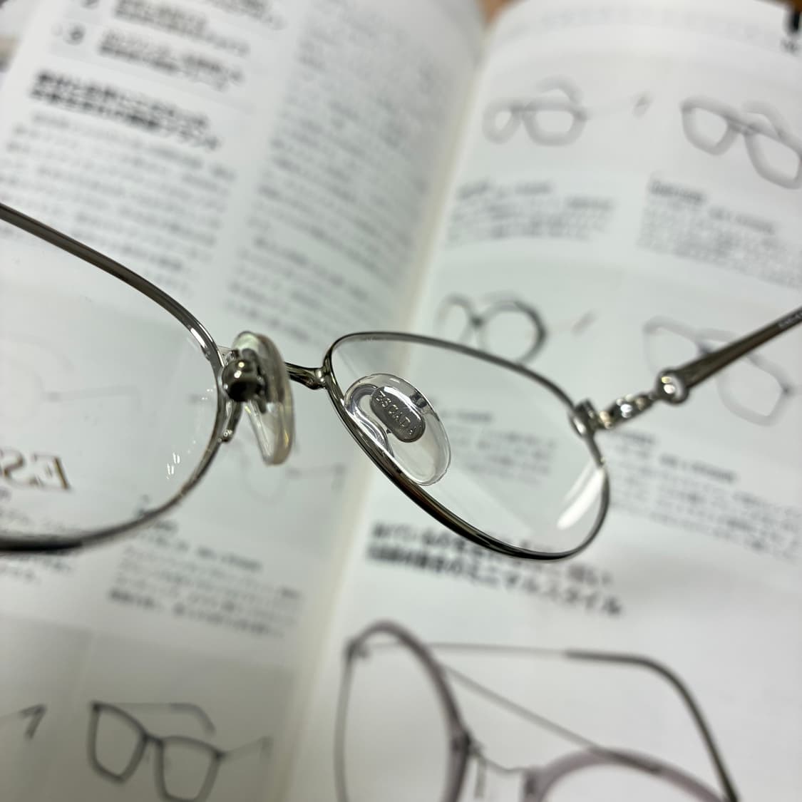 ESCADA 에스카다 에스까다 티타늄 실버골드 안경 상품이미지7