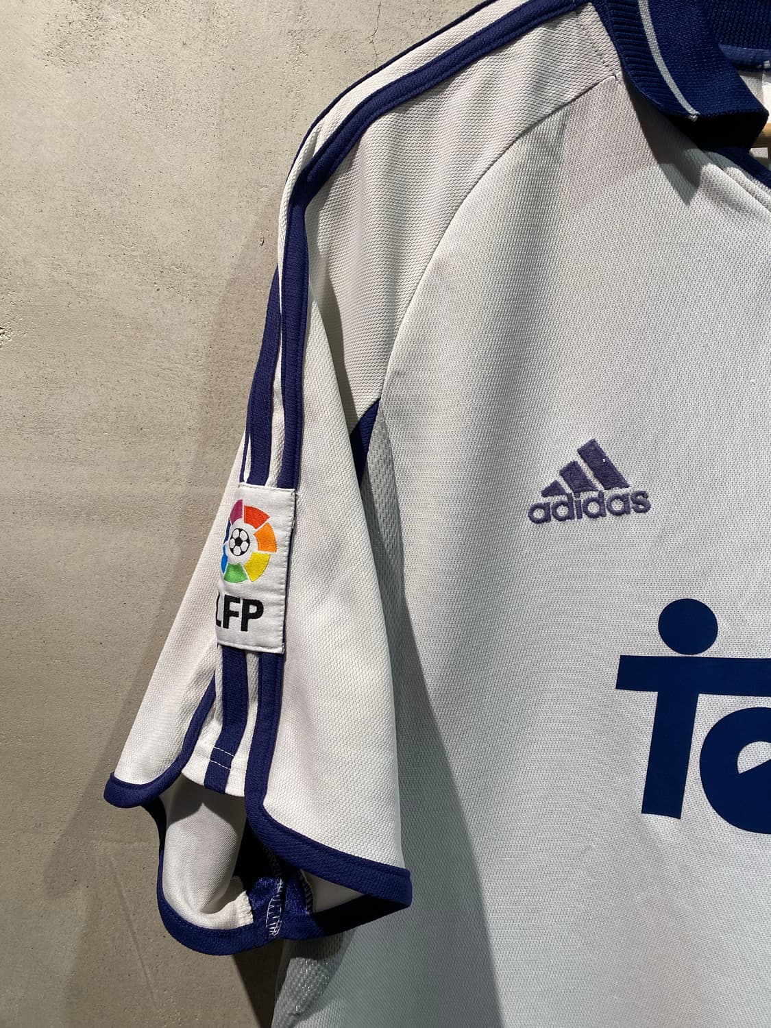 00-01 레알 마드리드 루이스 피구 홈 유니폼 상품이미지4