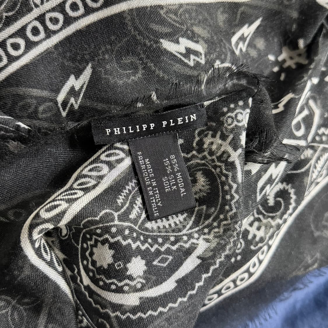 (OS) 필립플레인 모달 실크 달러 머플러 블랙 상품이미지5