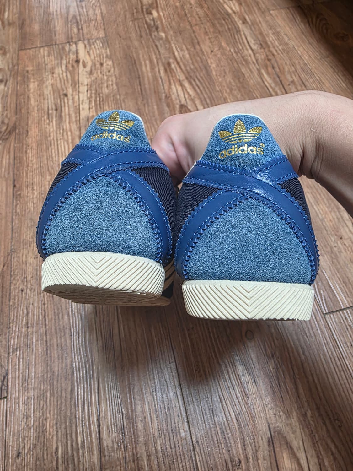 아디다스 x 웨일즈 보너 재팬 슈즈 레전드 잉크 265사이즈 팝니다 상품이미지6