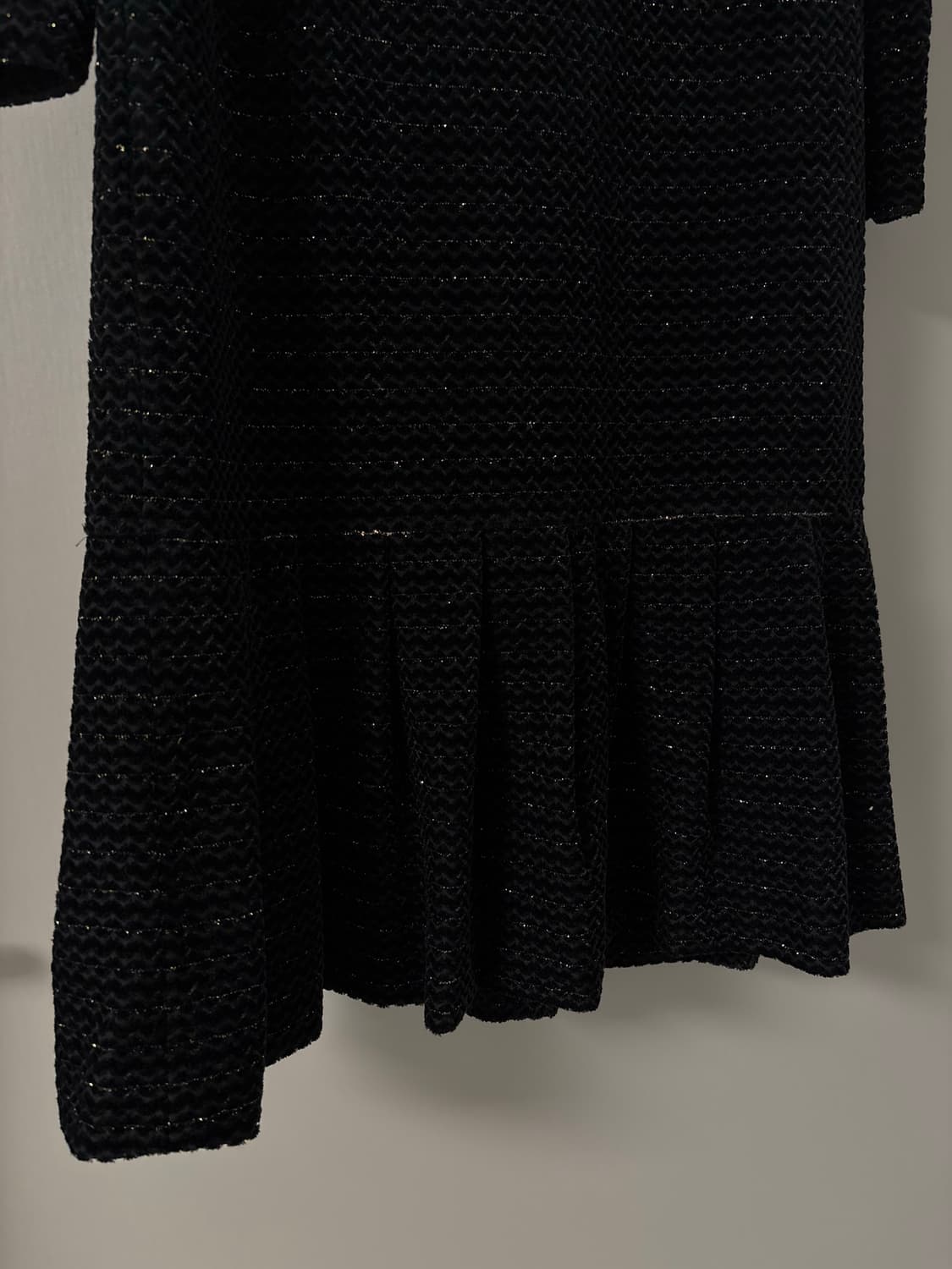Black velvet pleats dress 상품이미지3