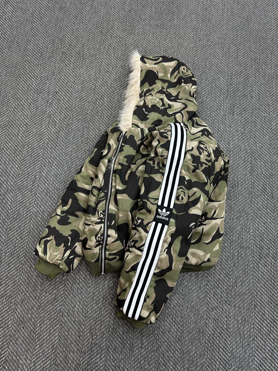 커스텀 카모 퍼 누빔패딩 상품이미지1