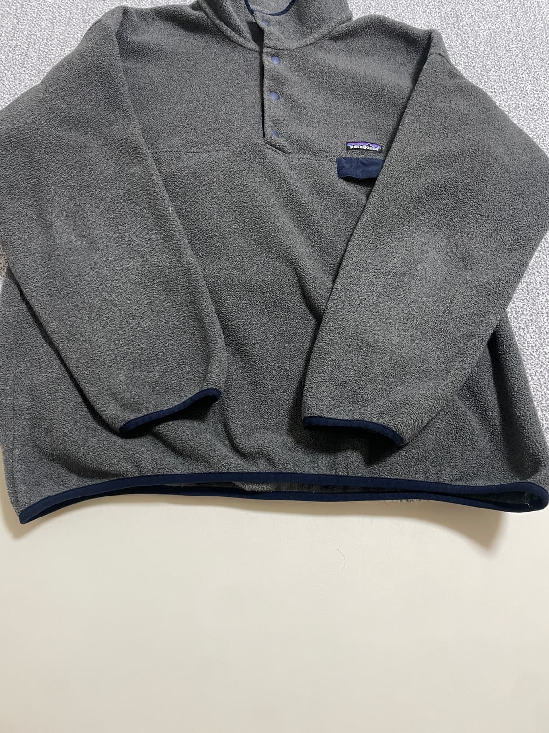 [L] 파타고니아 신칠라 니켈 회색 플리스 스냅티 풀오버 아노락 상품이미지3