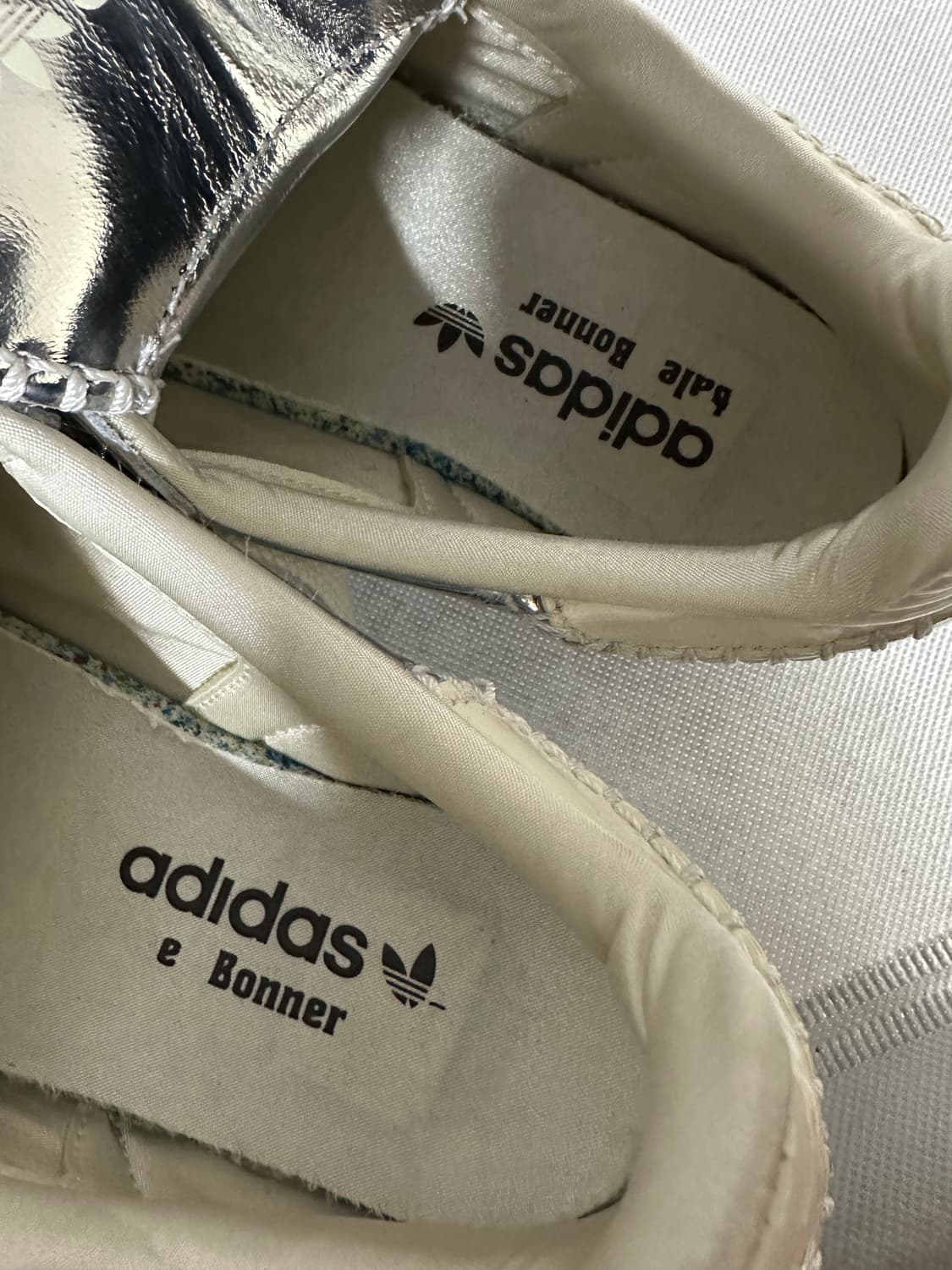 아디다스 x 웨일스 보너 삼바 실버 메탈릭 상품이미지9