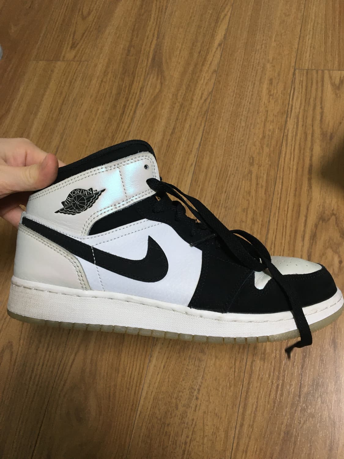 조던 1 Mid SE Diamond 245 상품이미지3