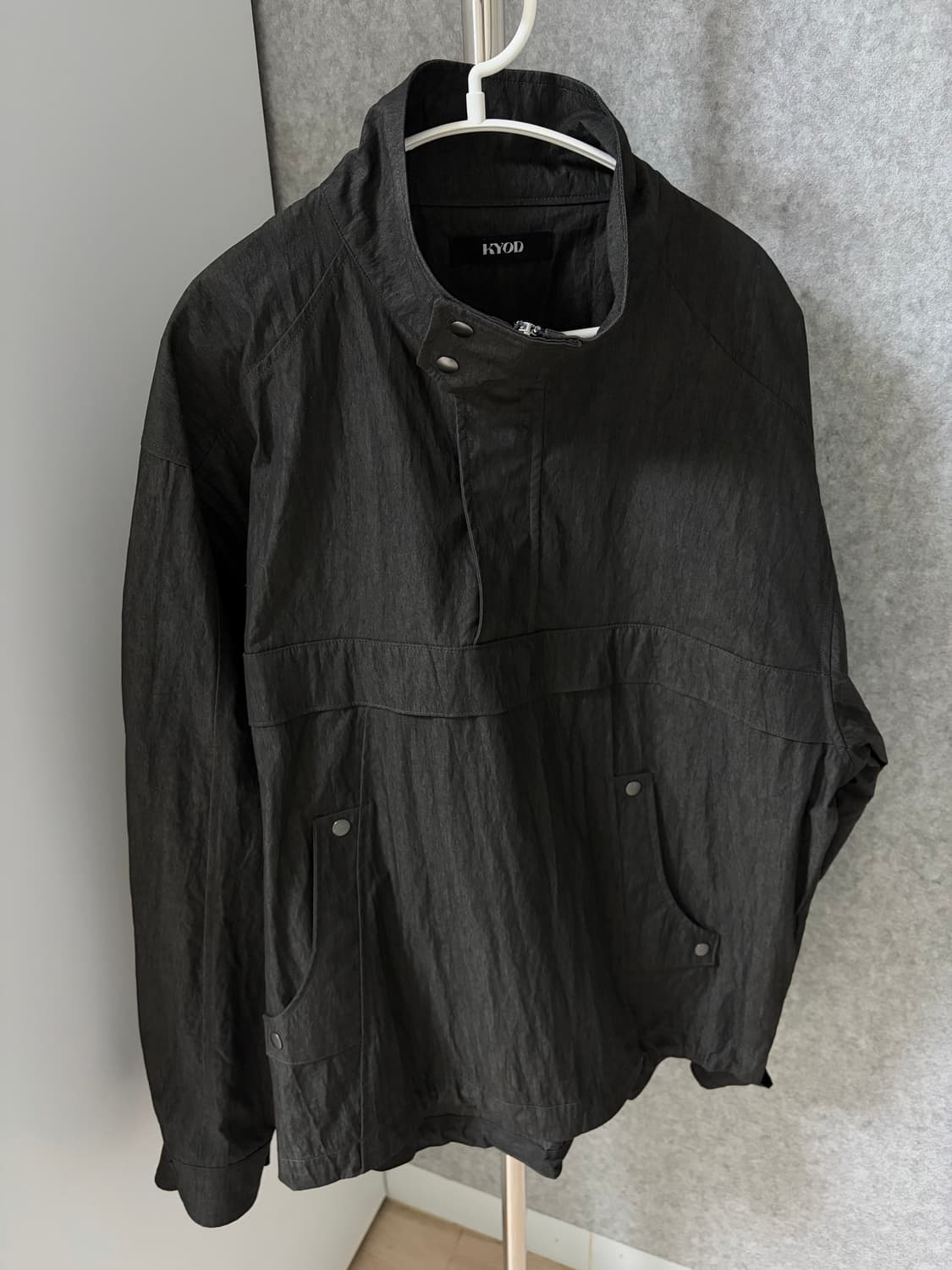 kyod 쿄드 하프 집업 아노락 차콜 상품이미지7