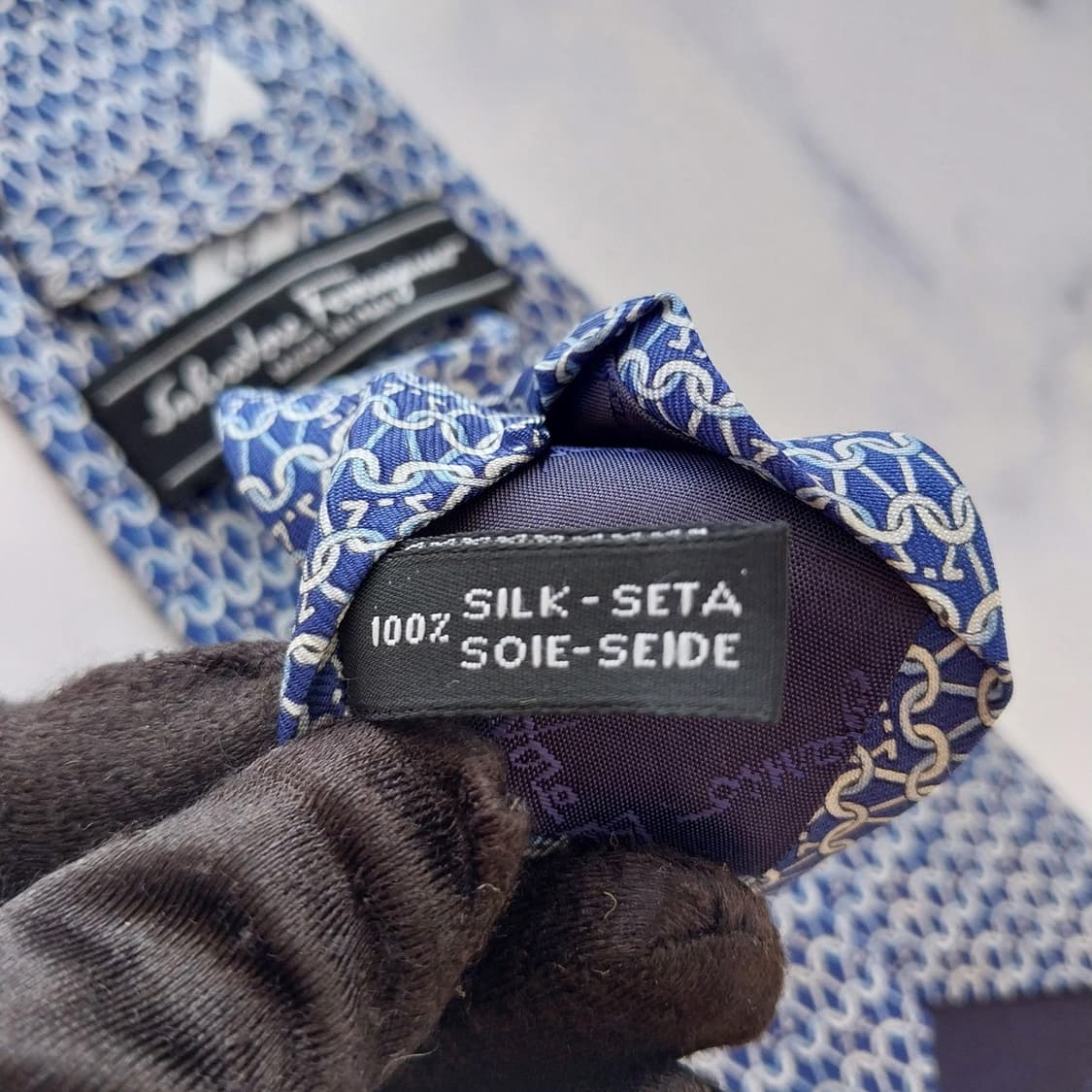 페라가모 실크 블루 간치니 패턴 넥타이 9cm B등급 K2503 상품이미지3