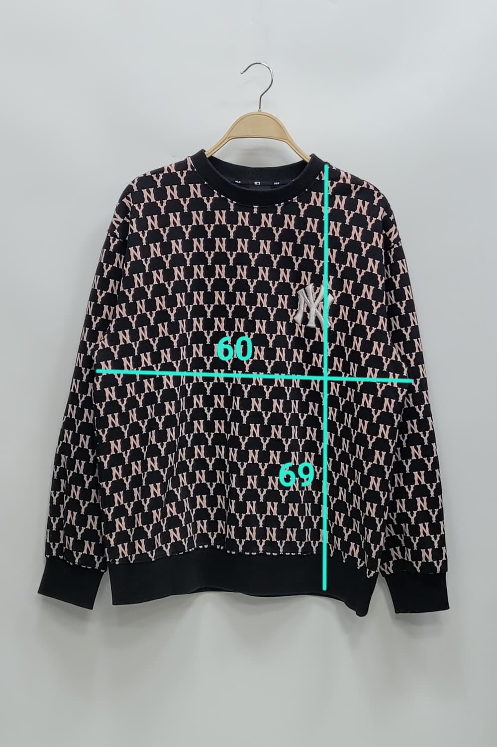 MLB 21FW 엠엘비 뉴욕양키즈 모노그램 오버핏 맨투맨 / 100(L) 상품이미지9