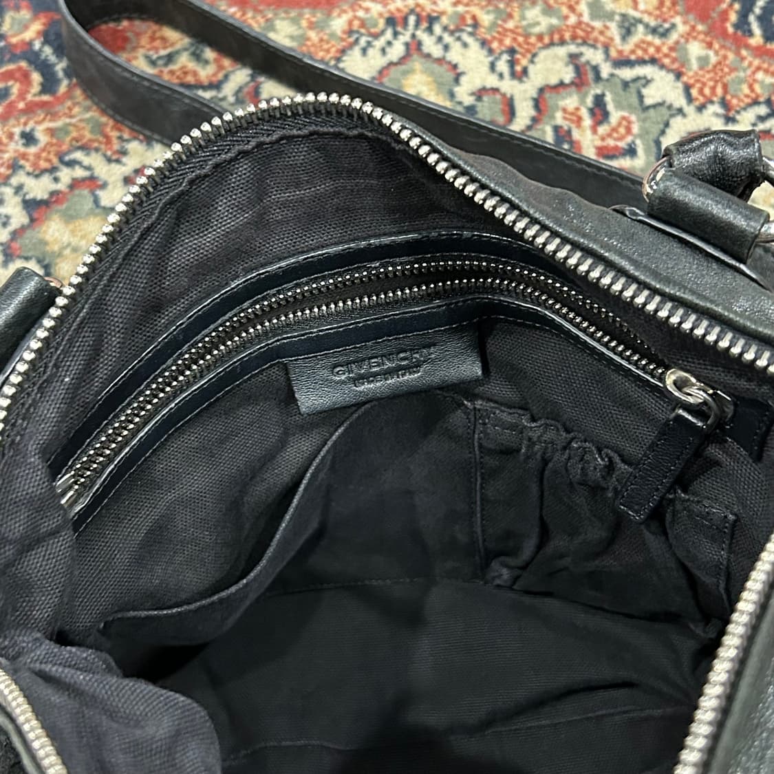 지방시 판도라 링클 숄더백 크로스백 블랙 상품이미지6