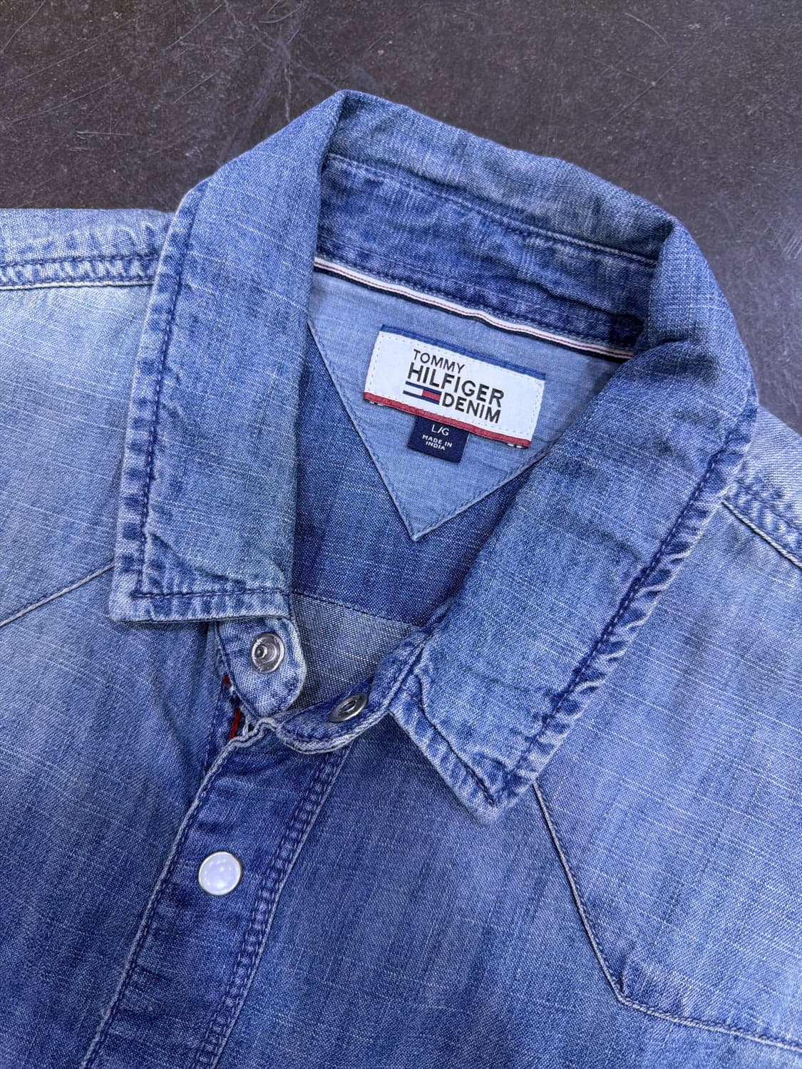 타미힐피거 웨스턴 3라인 스티치 빈티지 워싱 데님셔츠 L 상품이미지3