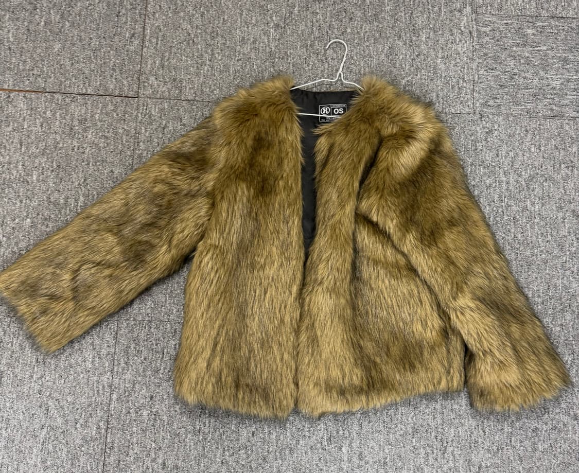 미스테리어스 호텔 퍼자켓 (2회 착용) 상품이미지5