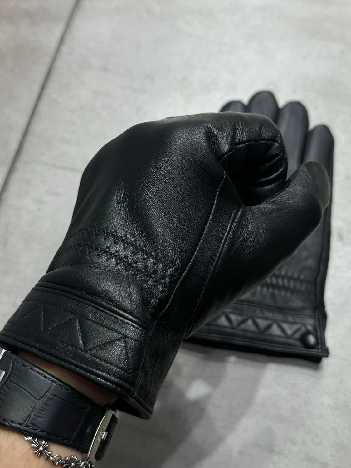 The black gloves - 까만 장갑 상품이미지3