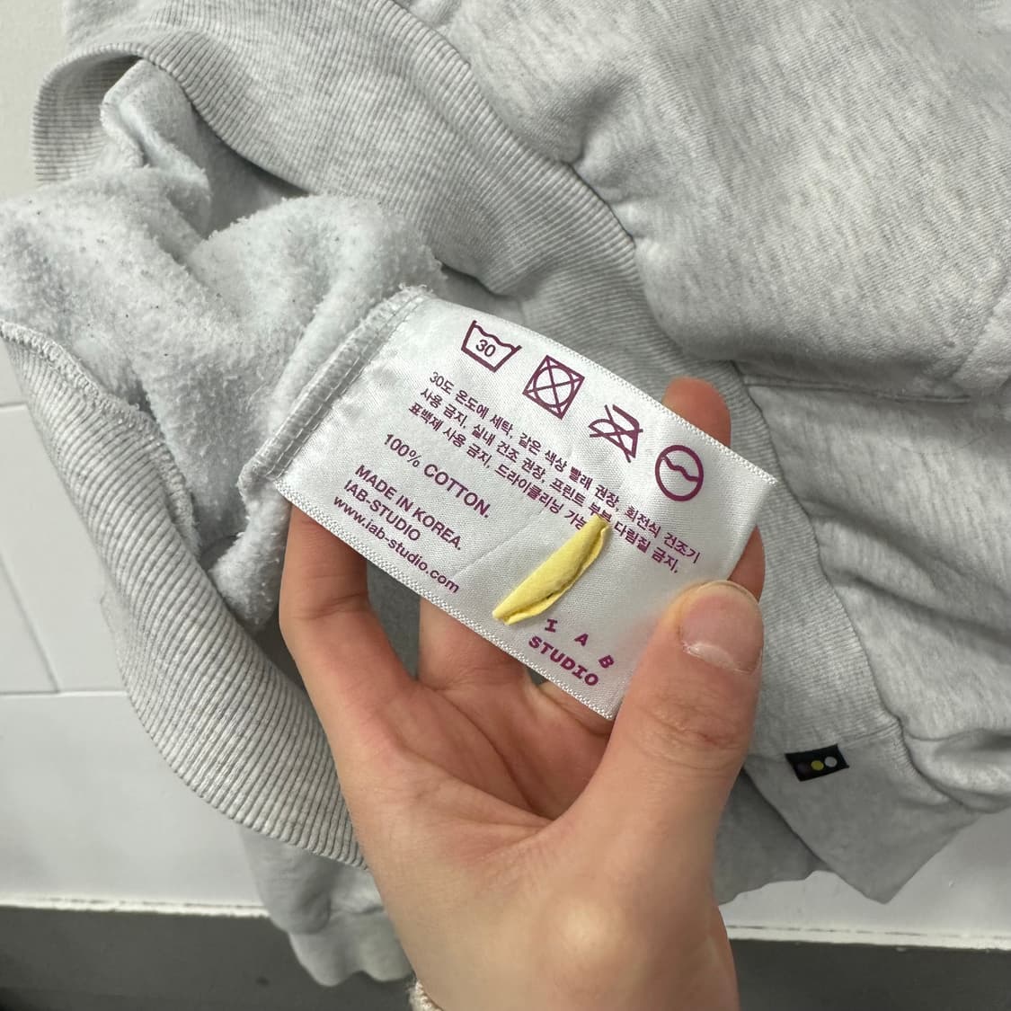 아이앱스튜디오 하프집업 스웻셔츠 상품이미지6