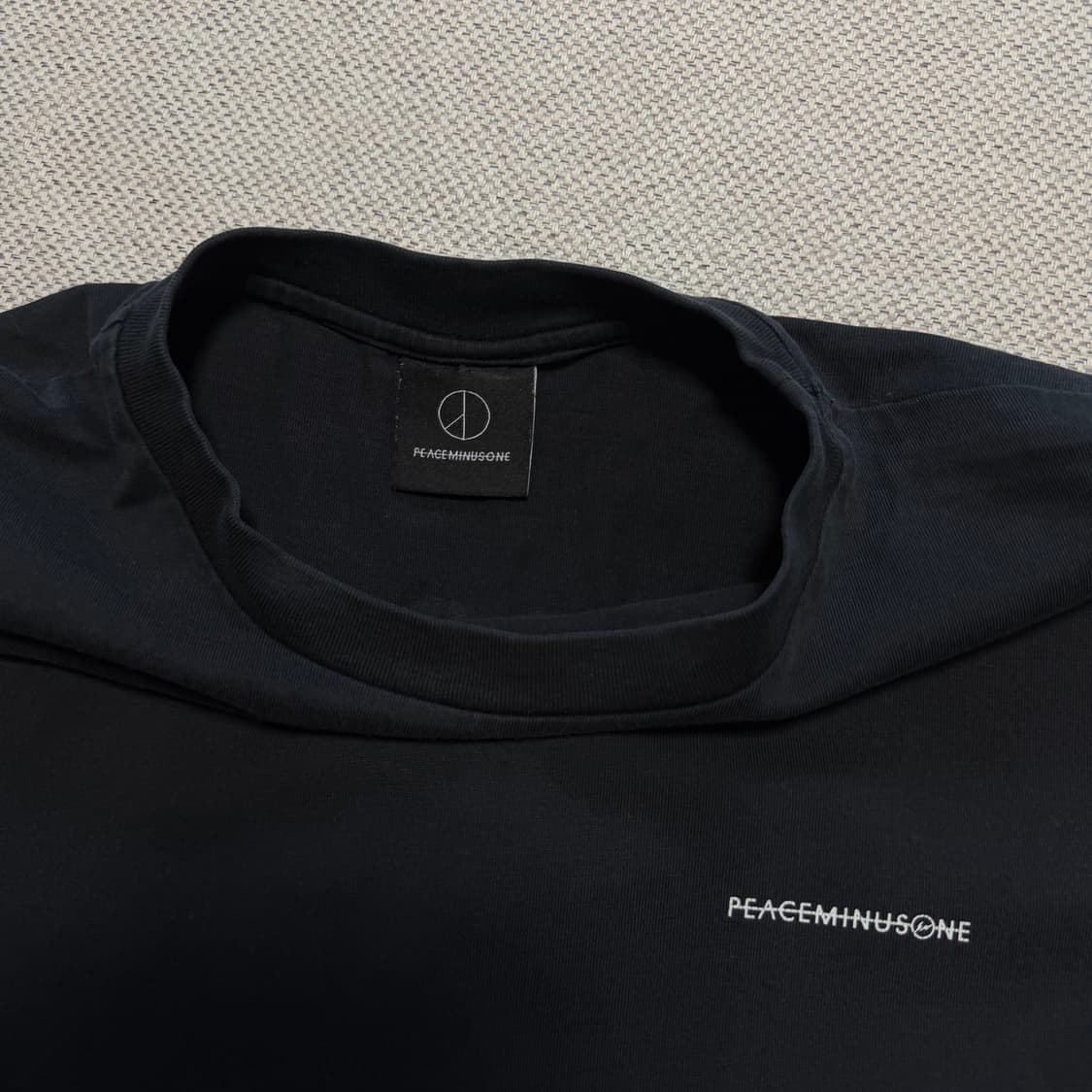 피스마이너스원 x 프라그먼트 데이지 반팔 상품이미지3