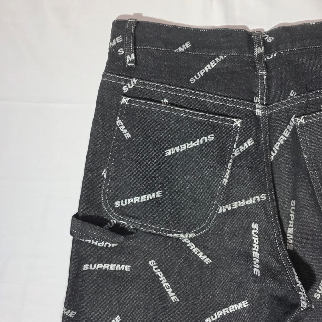 [30]슈프림 멀티로고 데님 페인터 쇼츠 상품이미지5