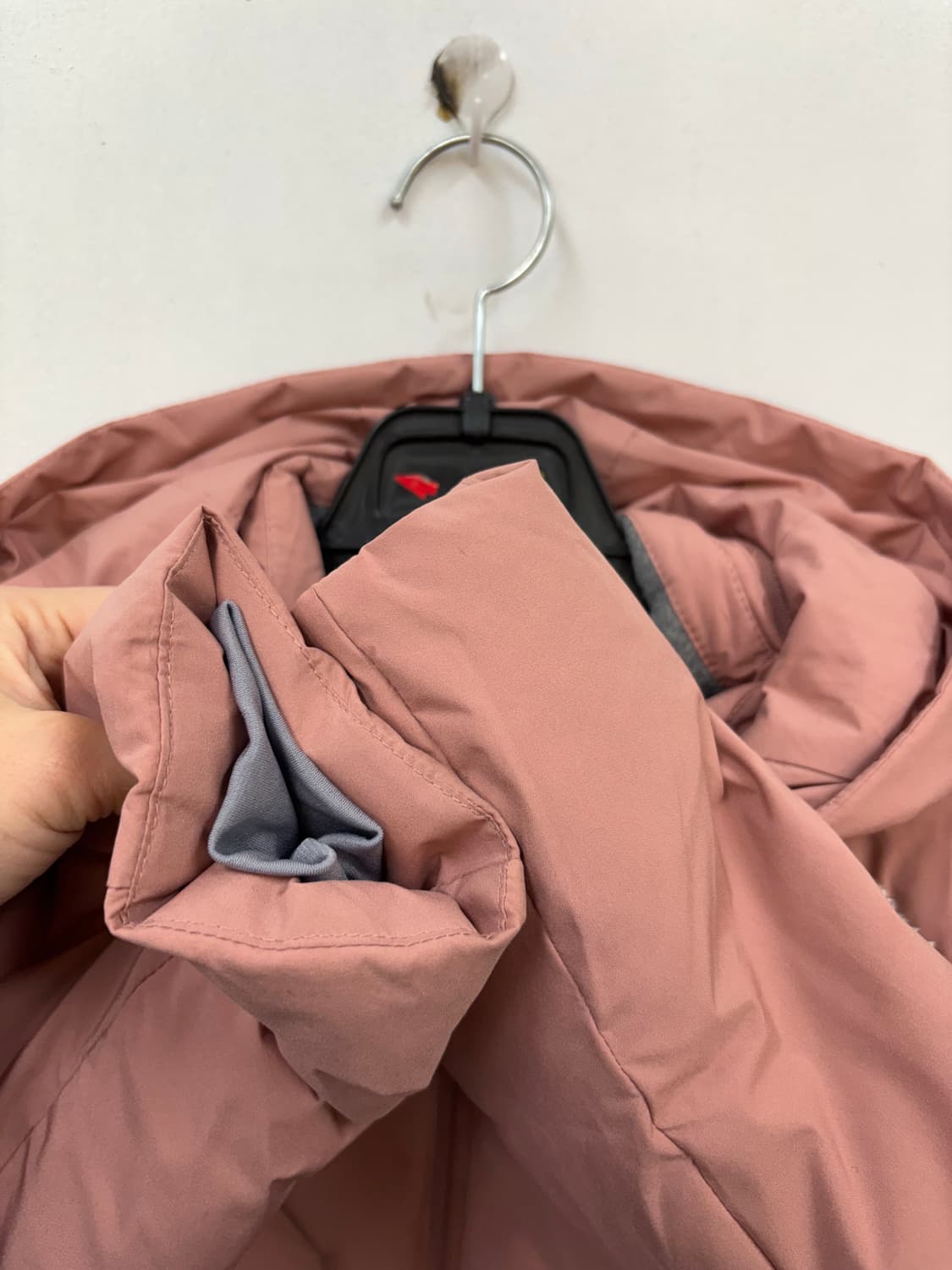 몽벨 우먼 후드탈착 다운패딩 상품이미지5