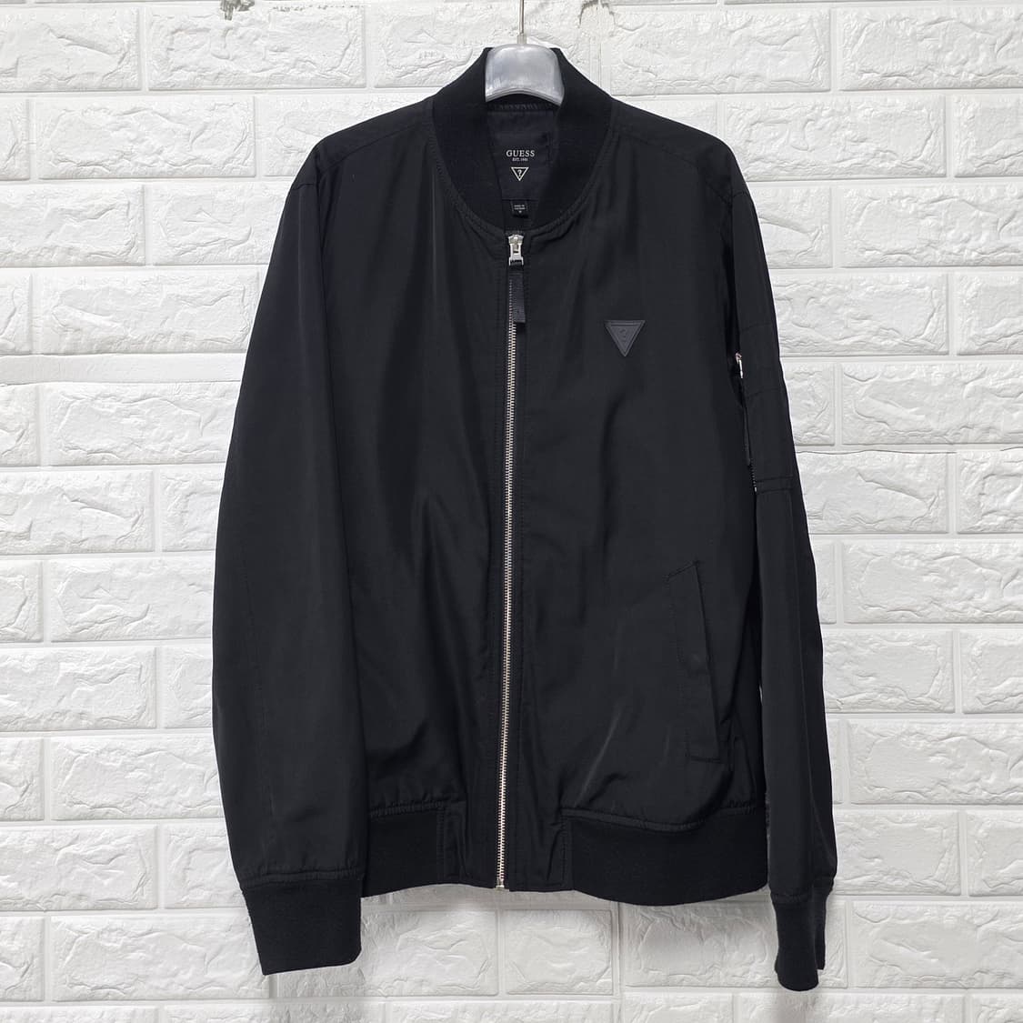 택포// Guess 게스 블랙 봄버 자켓 M edf 상품이미지1