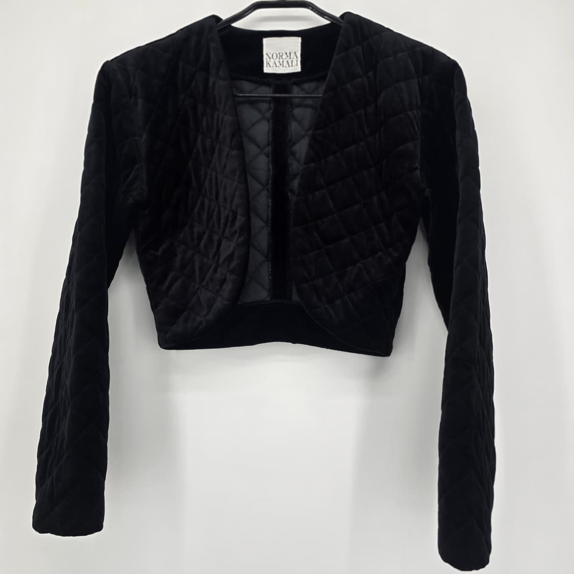 NORMA KAMALI 벨벳 크롭 자켓 퀼팅 볼레로 상품이미지1