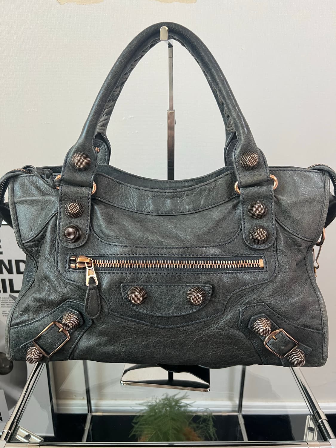 발렌시아가 모터백 상품이미지4