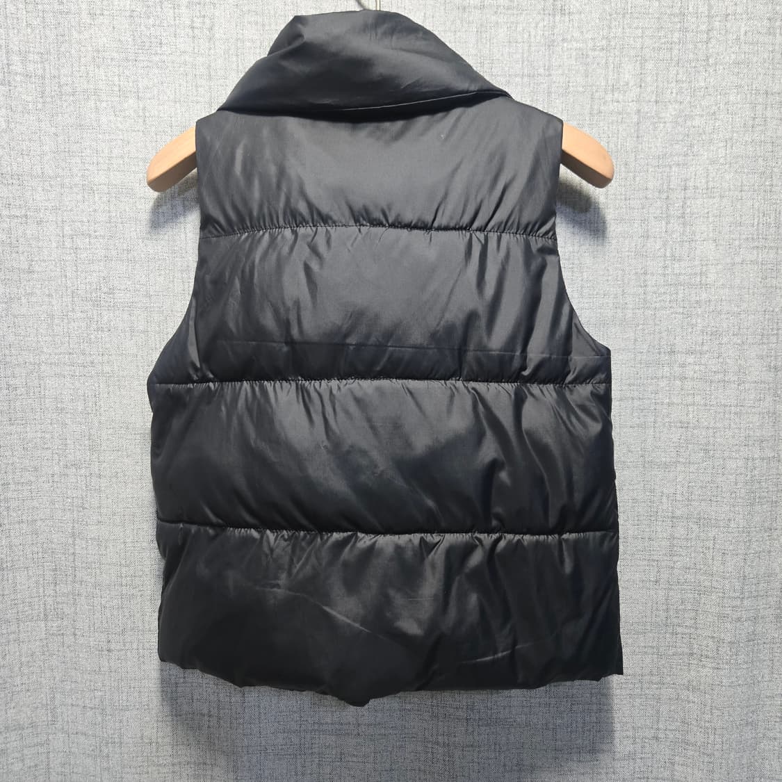 클럽모나코 블랙 패딩 조끼  상품이미지2