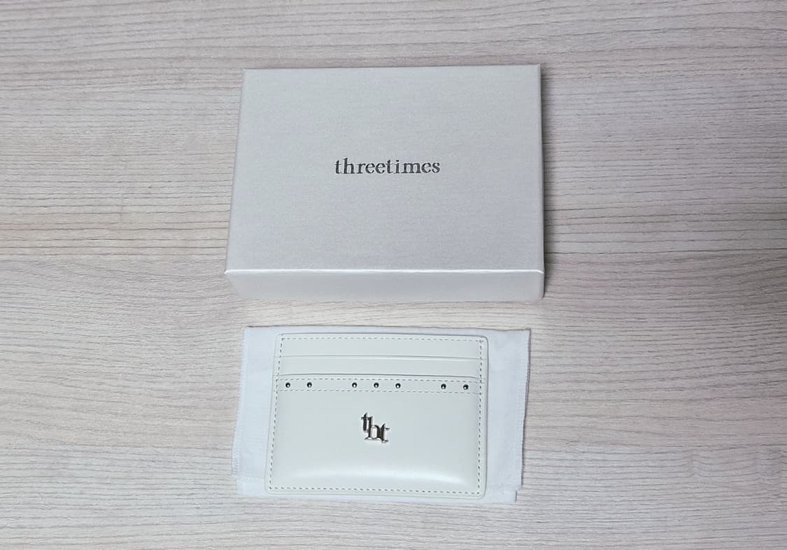 threetimes 쓰리타임즈 쓰탐 스터드 카드 지갑 아이보리 상품이미지1