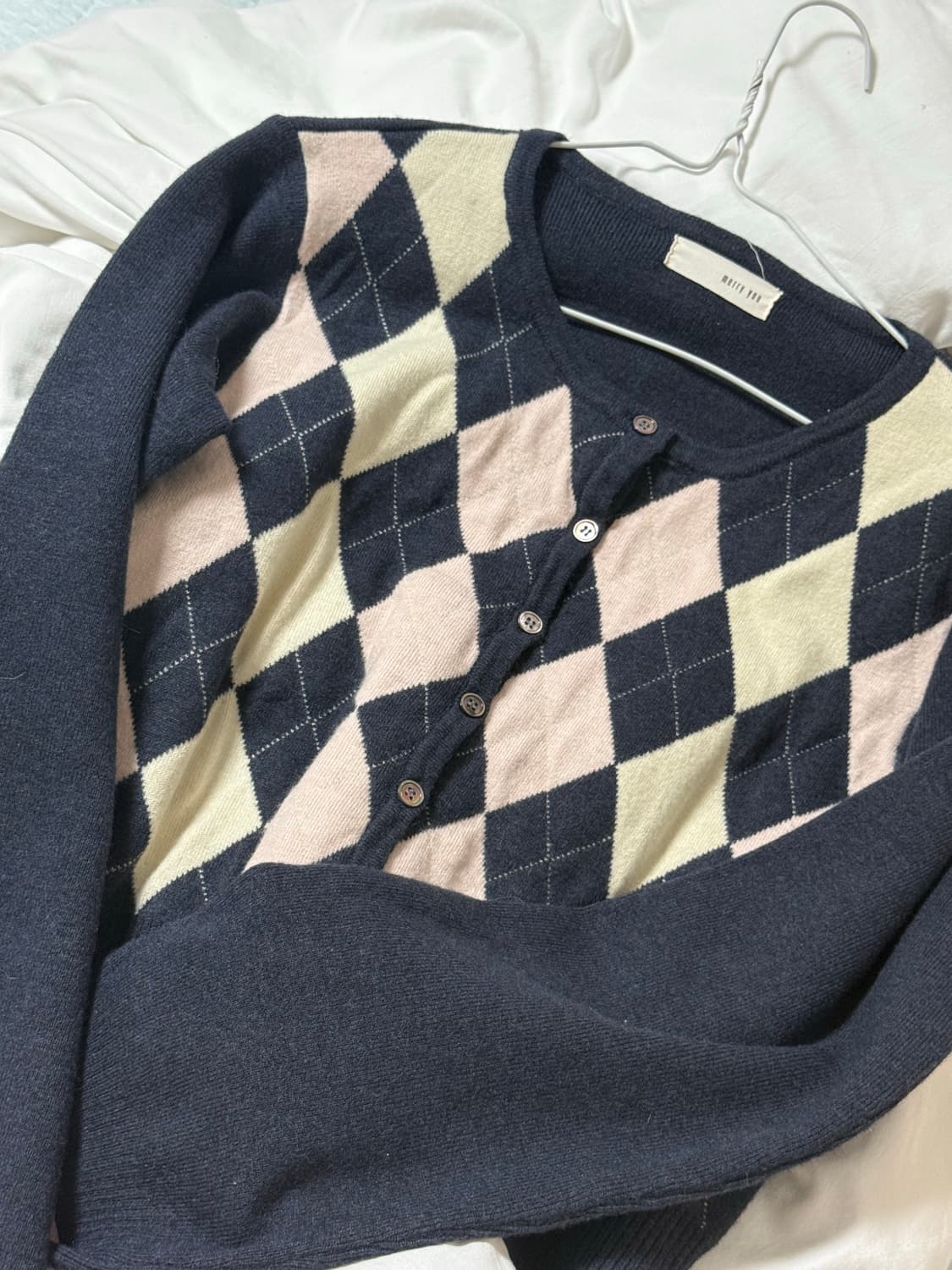 아가일 딸기화이트초코 네이비 가디건 상품이미지2