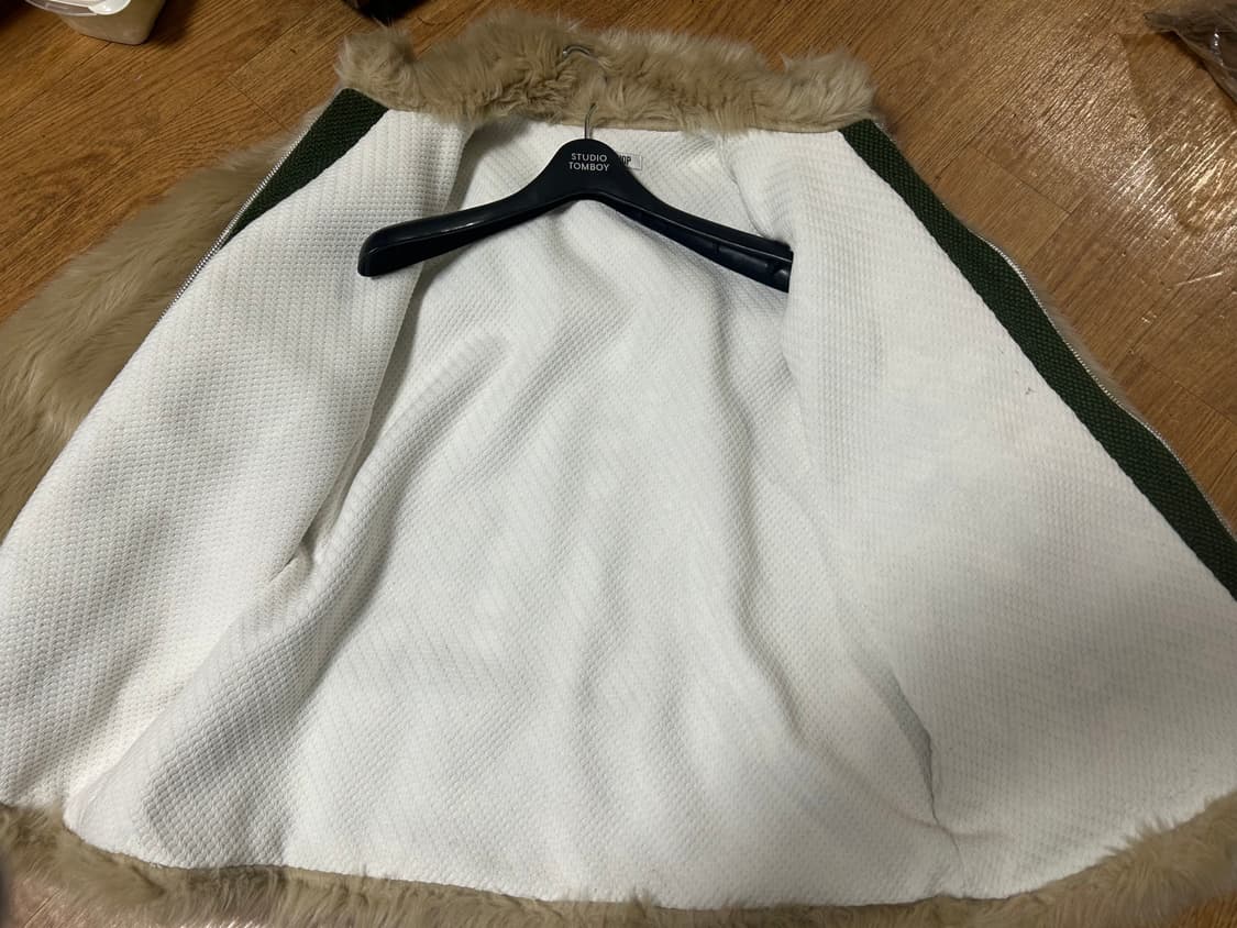 오들리워크샵 퍼자켓 브라운 판매해요 상품이미지7