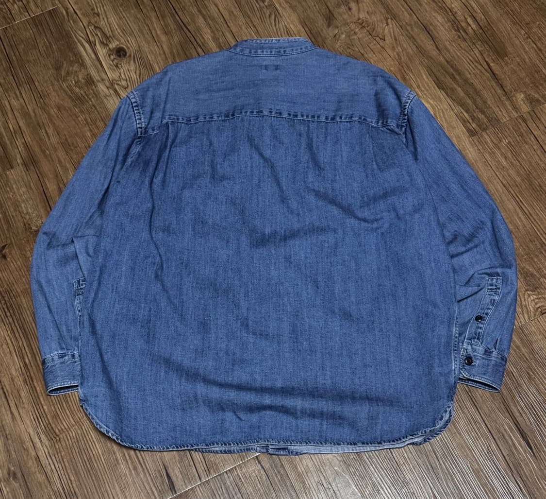 유니클로 카라 리스 데님 셔츠 상품이미지3