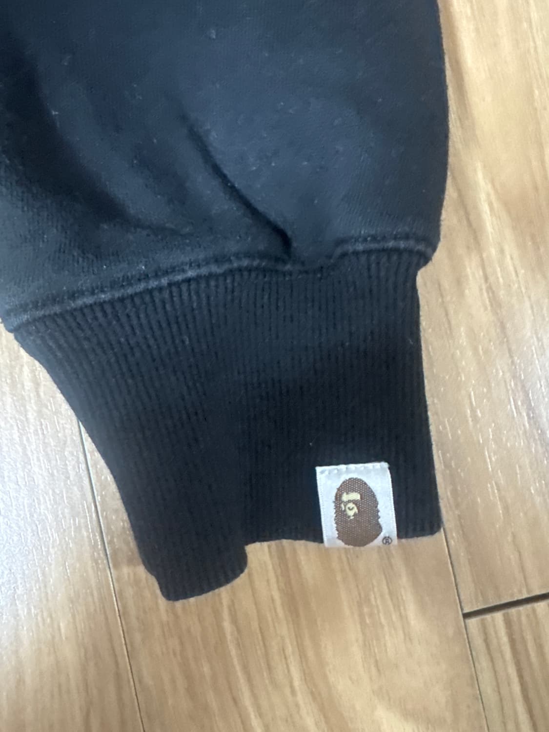 베이프 기모 맨투맨 상품이미지4