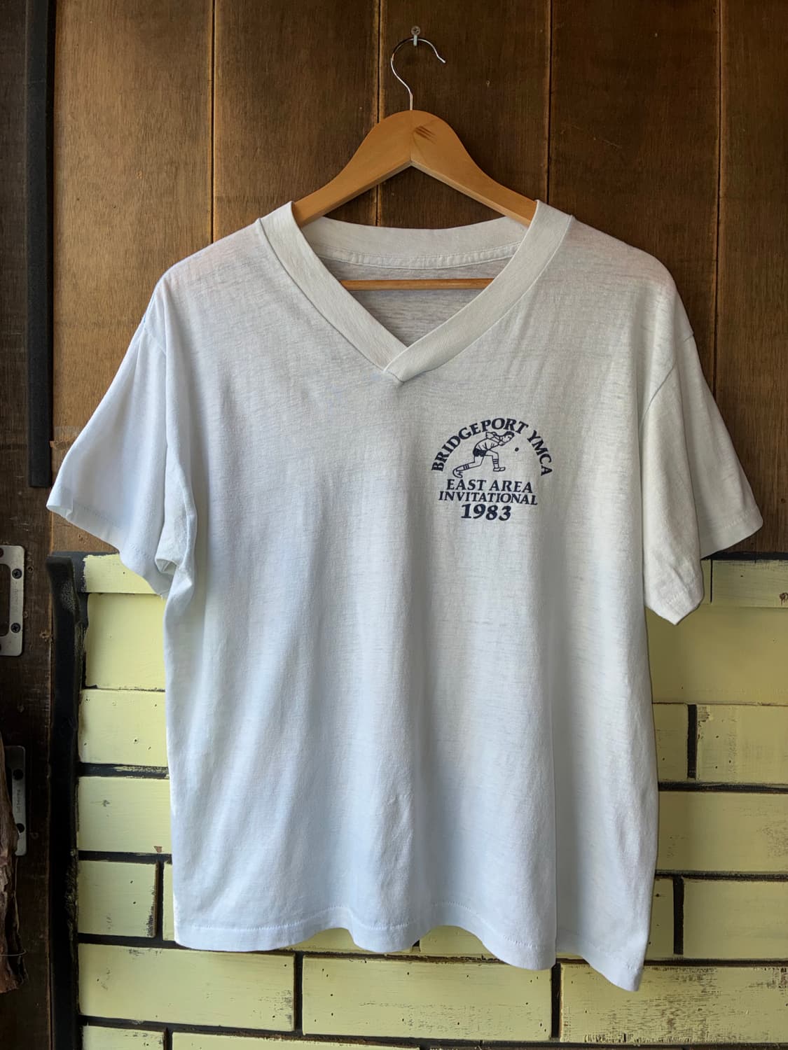 1983 BRIDGEPORT YMCA Invitational V-Neck 상품이미지1