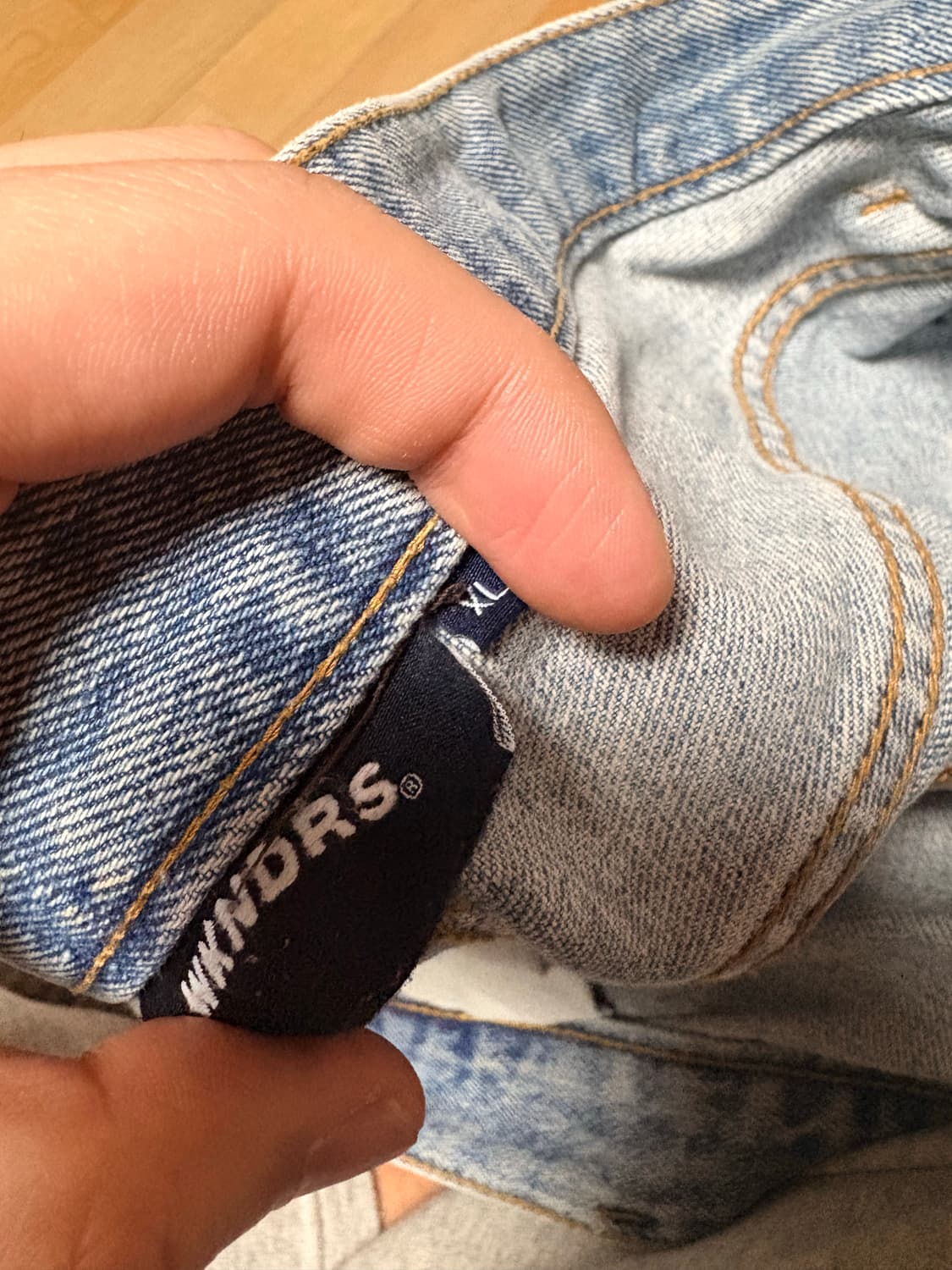 위캔더스WKNDRS 당근 자수 데님 팬츠 XL(34) 상품이미지4