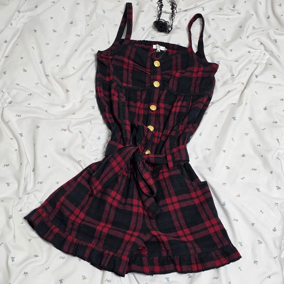 일본빈티지)오네갸루 캐캐체 레드블랙 타탄체크 리본 고딕 멜빵큐롯롬퍼 상품이미지1
