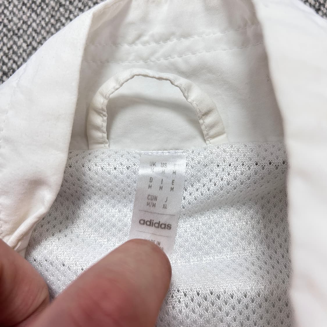 (해외판)아디다스 유벤투스 티로23 바람막이(M) 상품이미지4