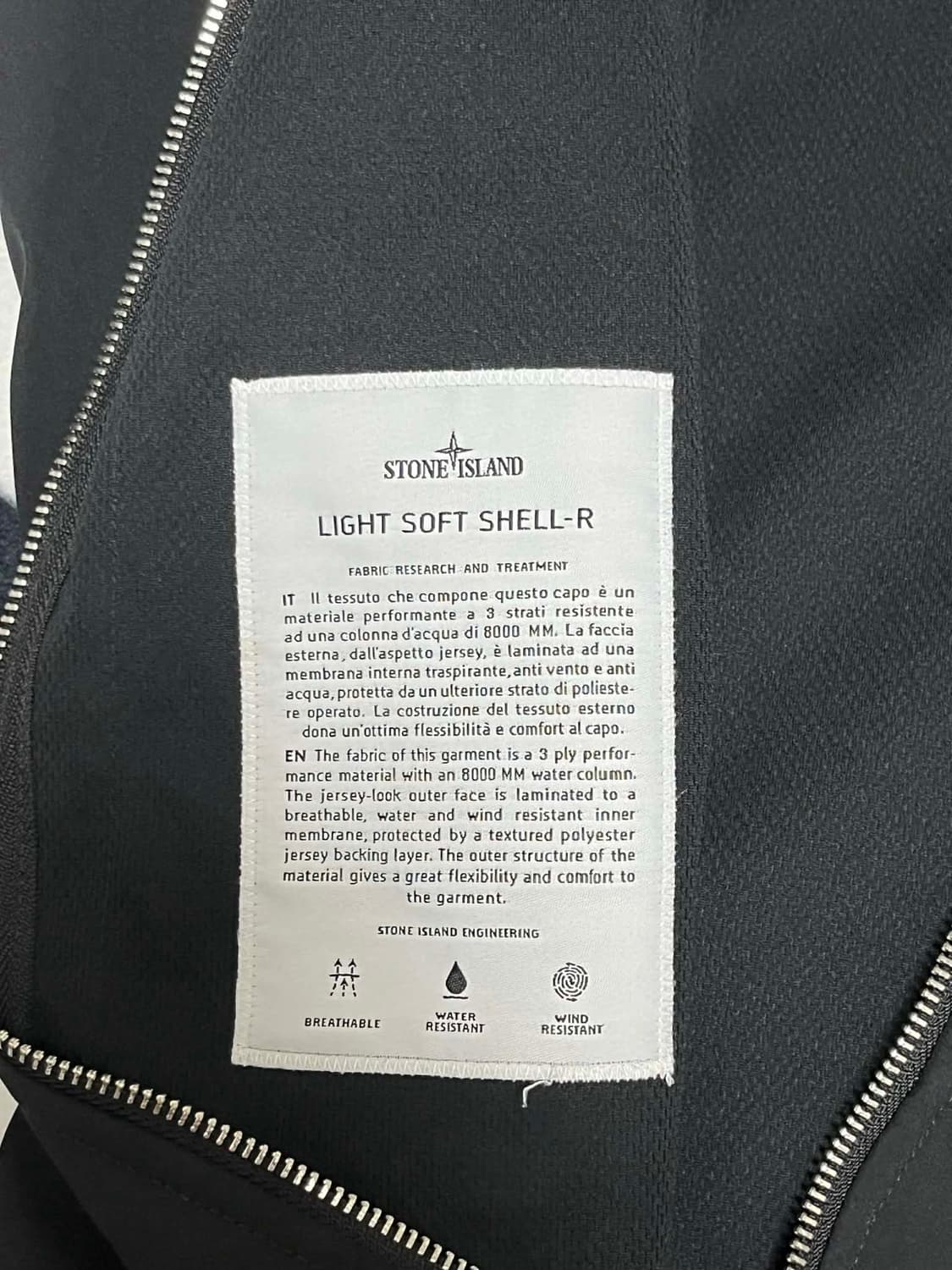 스톤아일랜드 소프트쉘 20년식 M사이즈 상품이미지5
