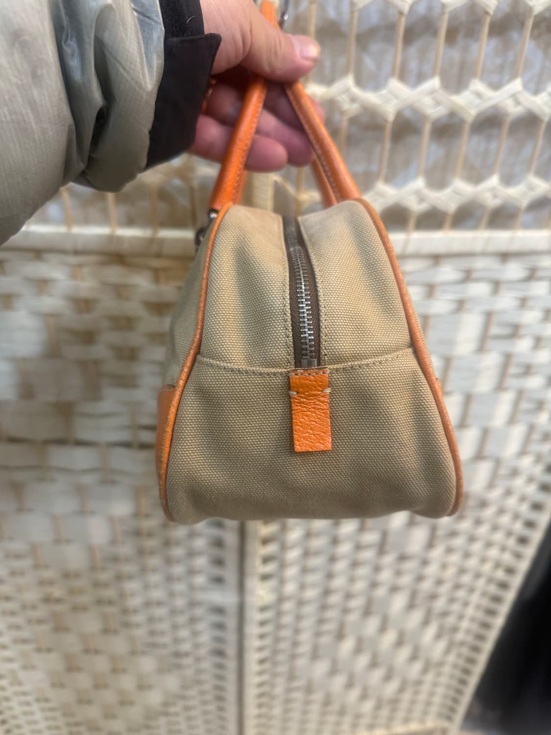 정품 프라다 미니 캔버스 볼링백 팝니다 상품이미지4