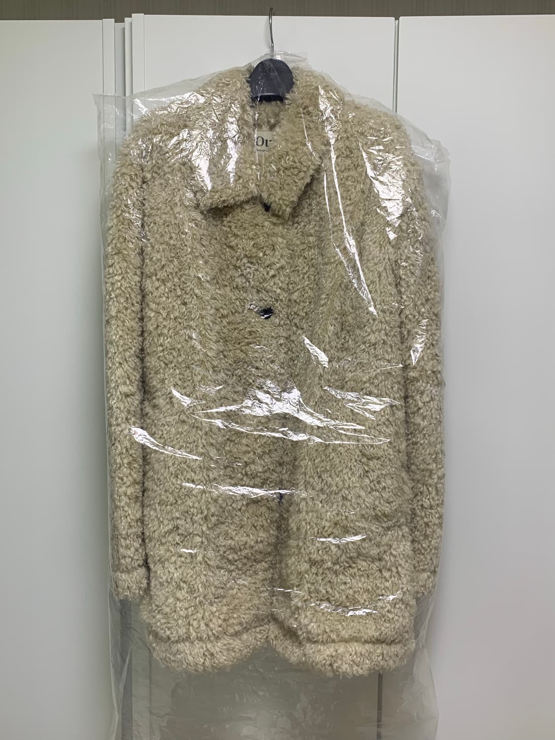 아우로 시어링 퍼 코트 자켓 베이지 상품이미지5