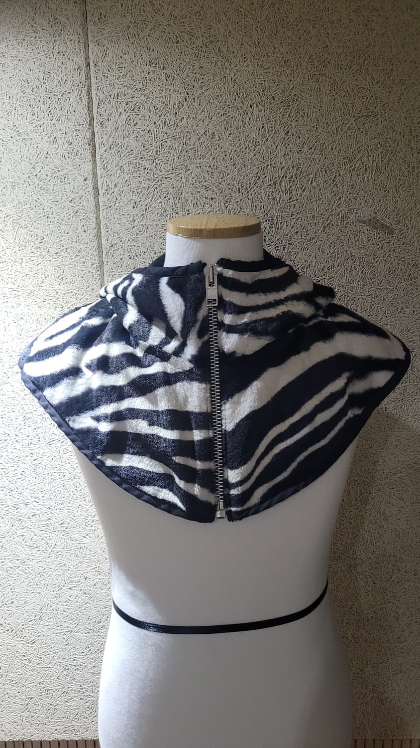 꼼데가르송 옴므플러스 지브라 넥워머 상품이미지1