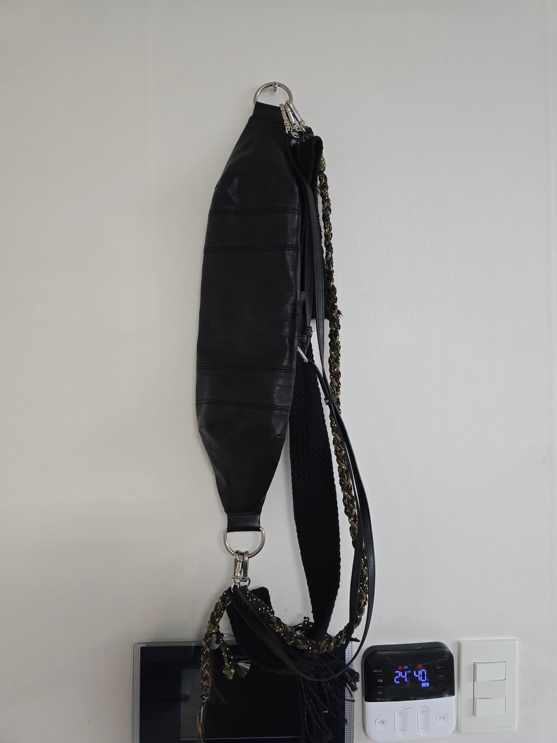 알렌느 크로와상 크로스백 상품이미지2