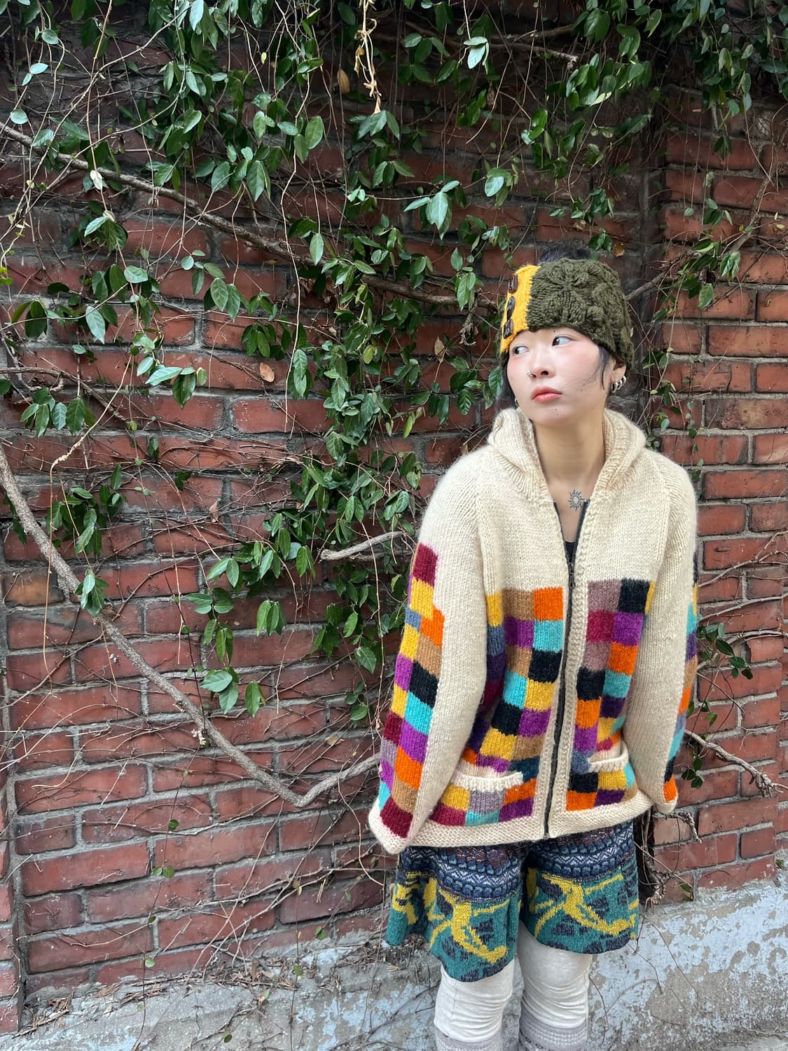 컬러풀 포인트 후드 울 니트 집업 상품이미지3